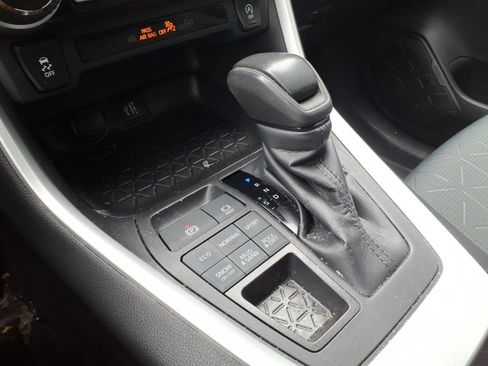 Certified 2023 Toyota RAV4 XLE image 17