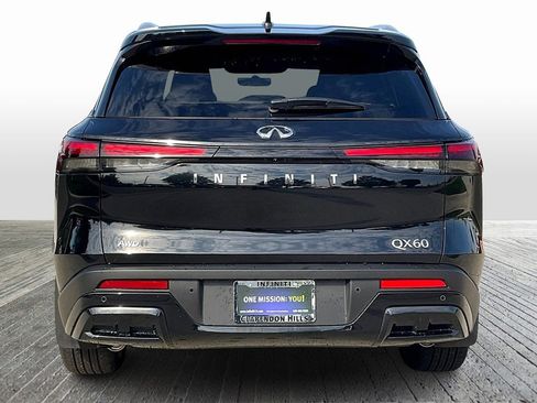 Certified 2025 INFINITI QX60 Luxe image 7