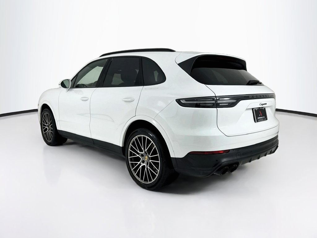 Certified 2023 Porsche Cayenne Platinum Edition AWD/4WD image 3