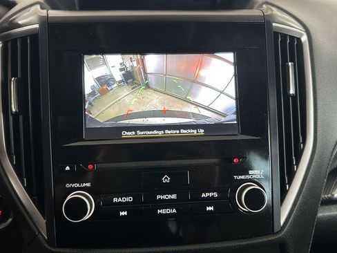 Used 2022 Subaru Forester Premium image 21