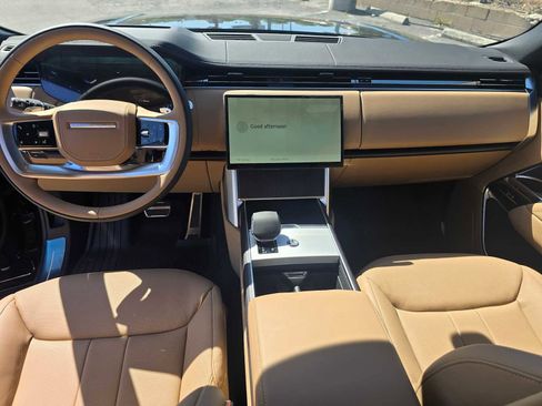 New 2026 Land Rover Range Rover Long Wheelbase SE AWD/4WD image 22