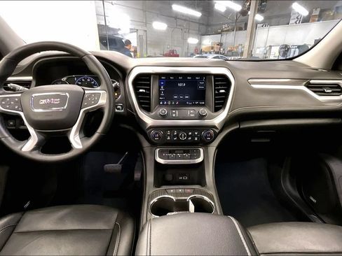 Used 2023 GMC Acadia SLT w/ Elevation Edition FWD image 14