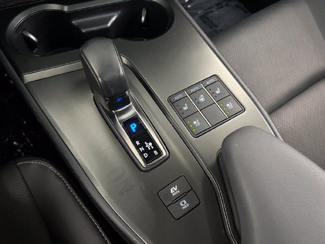 Used 2025 Lexus UX 300h FWD w/ Accessory Package (Z2) image 21
