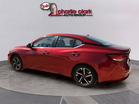 Used 2024 Nissan Sentra SV image 2