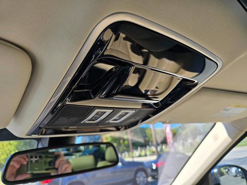 Used 2016 Land Rover Range Rover Sport HSE image 20