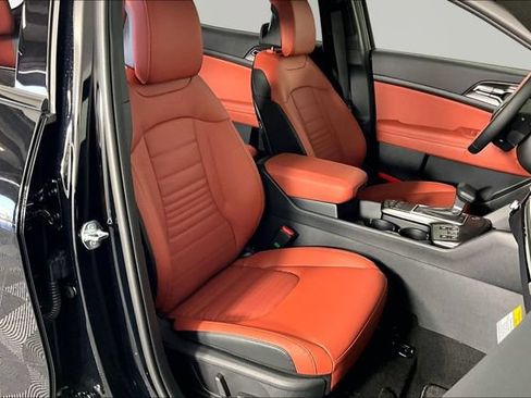 New 2026 Kia Sportage SX FWD image 12