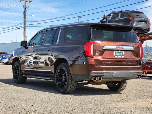 Used 2022 GMC Yukon XL Denali image 7