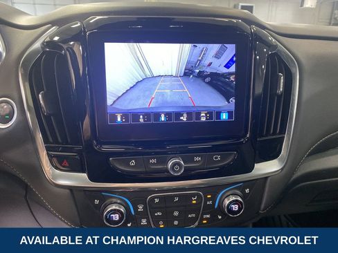 Used 2023 Chevrolet Traverse Premier AWD/4WD image 19