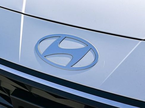 New 2026 Hyundai Elantra Sport image 14