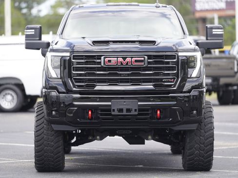 Used 2026 GMC Sierra 2500 AT4 AWD/4WD image 36