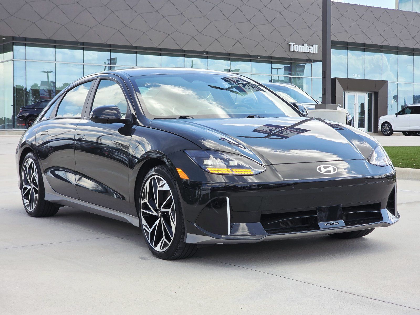 Certified 2023 Hyundai Ioniq 6 SEL RWD image 3