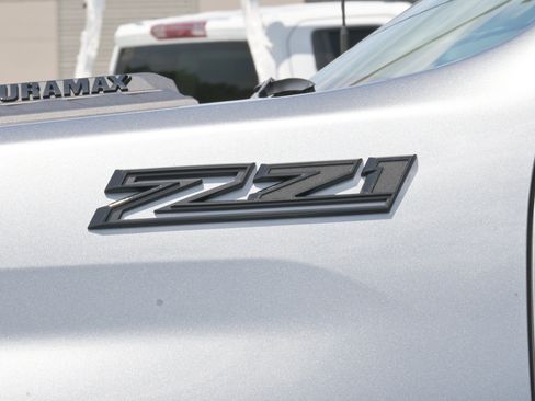 Used 2026 Chevrolet Silverado 2500 LTZ w/ LTZ Plus Package AWD/4WD image 39