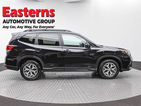 Used 2024 Subaru Forester Premium AWD/4WD image 4