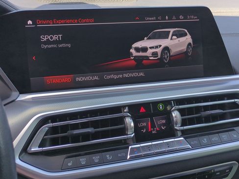 Used 2022 BMW X5 xDrive45e w/ Climate Comfort Package AWD/4WD image 37