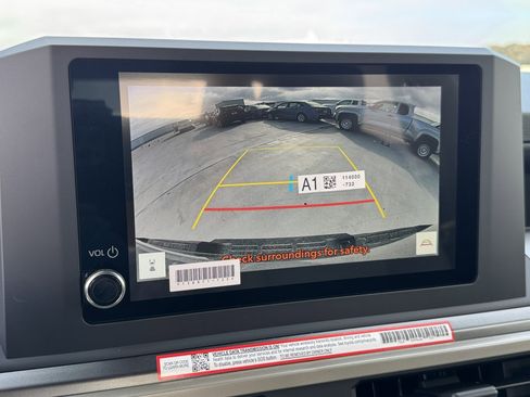 New 2025 Toyota Tacoma TRD Off-Road image 6