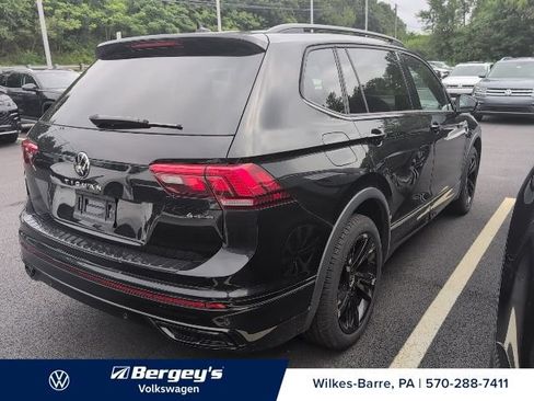 Certified 2024 Volkswagen Tiguan SE R-Line AWD/4WD image 11
