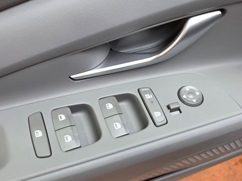 New 2026 Hyundai Elantra SE image 12