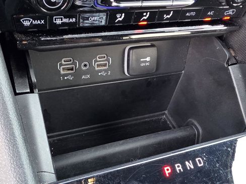 Used 2024 Jeep Grand Cherokee L Laredo RWD image 18