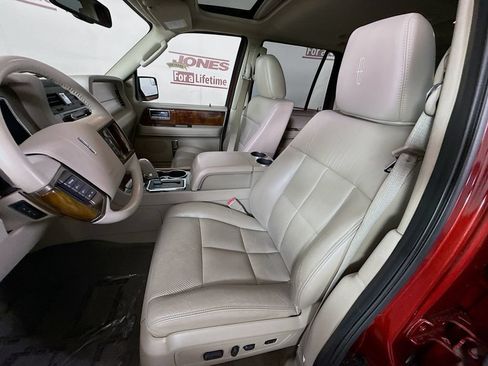Used 2013 Lincoln Navigator 2WD w/ HD Trailer Tow Pkg image 27