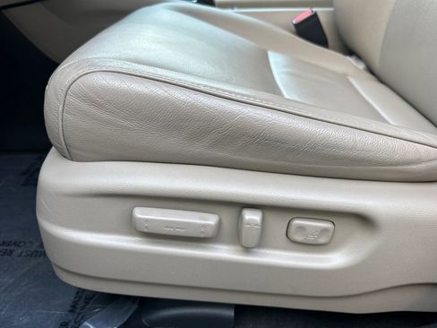 Used 2017 Honda Pilot Touring image 14