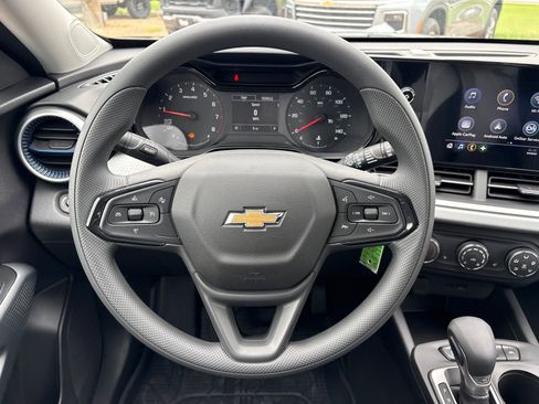 New 2026 Chevrolet Trax LS w/ LS Convenience Package FWD image 24