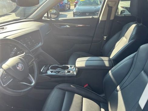 Used 2023 Buick Envision Essence image 17