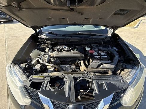 Used 2015 Nissan Rogue S image 24
