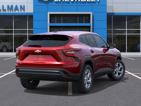 New 2026 Chevrolet Trax LS image 4