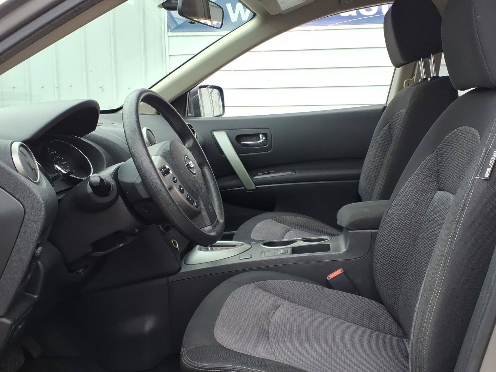 Used 2012 Nissan Rogue SV FWD image 8