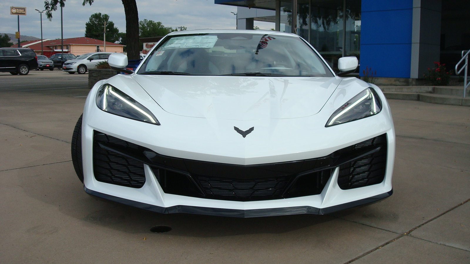 New 2026 Chevrolet Corvette E-Ray AWD/4WD image 2