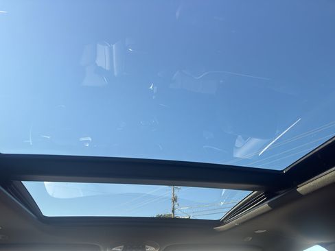 New 2026 Chrysler Pacifica Limited w/ S Appearance Package image 10