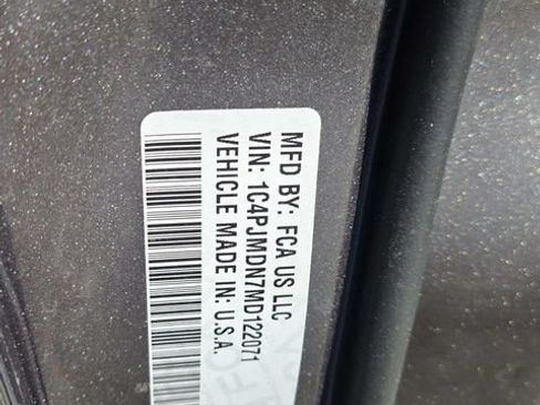 Used 2021 Jeep Cherokee Limited AWD/4WD image 35