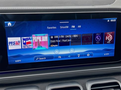 Used 2025 Mercedes-Benz GLS 450 4MATIC image 16