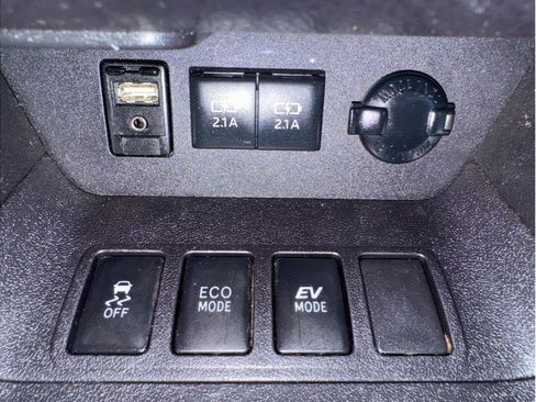 Used 2018 Toyota Highlander XLE image 25