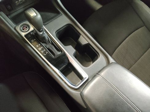 Used 2021 Nissan Rogue SV FWD image 26