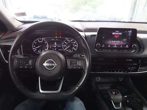 Used 2023 Nissan Rogue SL AWD/4WD image 21