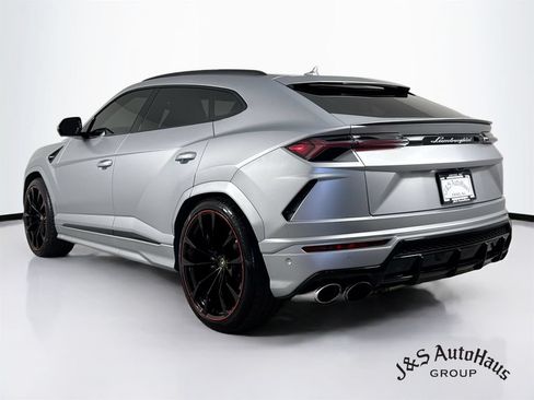 Used 2021 Lamborghini Urus AWD/4WD image 5