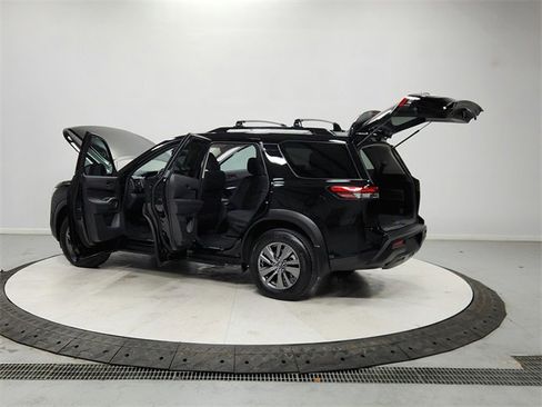 Used 2024 Nissan Pathfinder SV w/ Lighting Package (N92) image 13