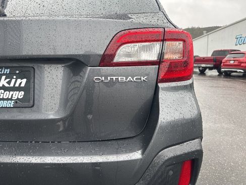 Used 2019 Subaru Outback 2.5i Limited image 36
