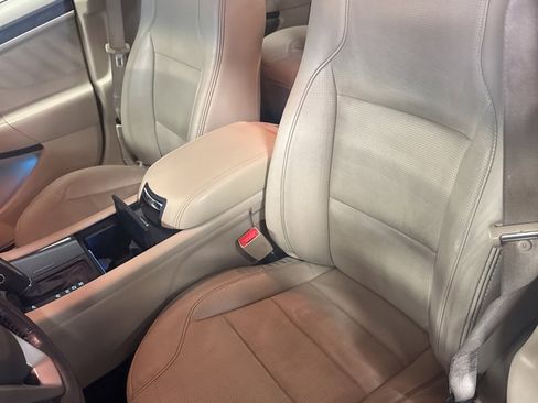 Used 2013 Ford Taurus Limited image 10