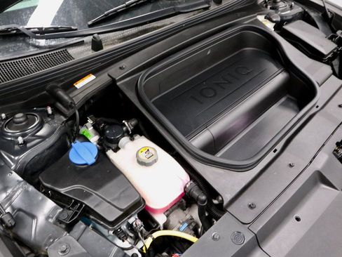 Certified 2024 Hyundai Ioniq 6 SEL image 18