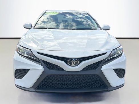 Used 2018 Toyota Camry L image 8
