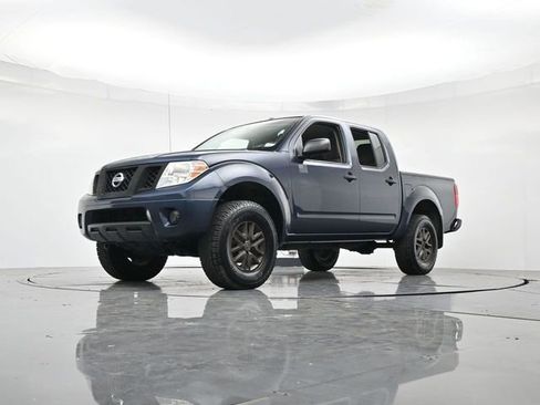 Used 2018 Nissan Frontier SV image 34