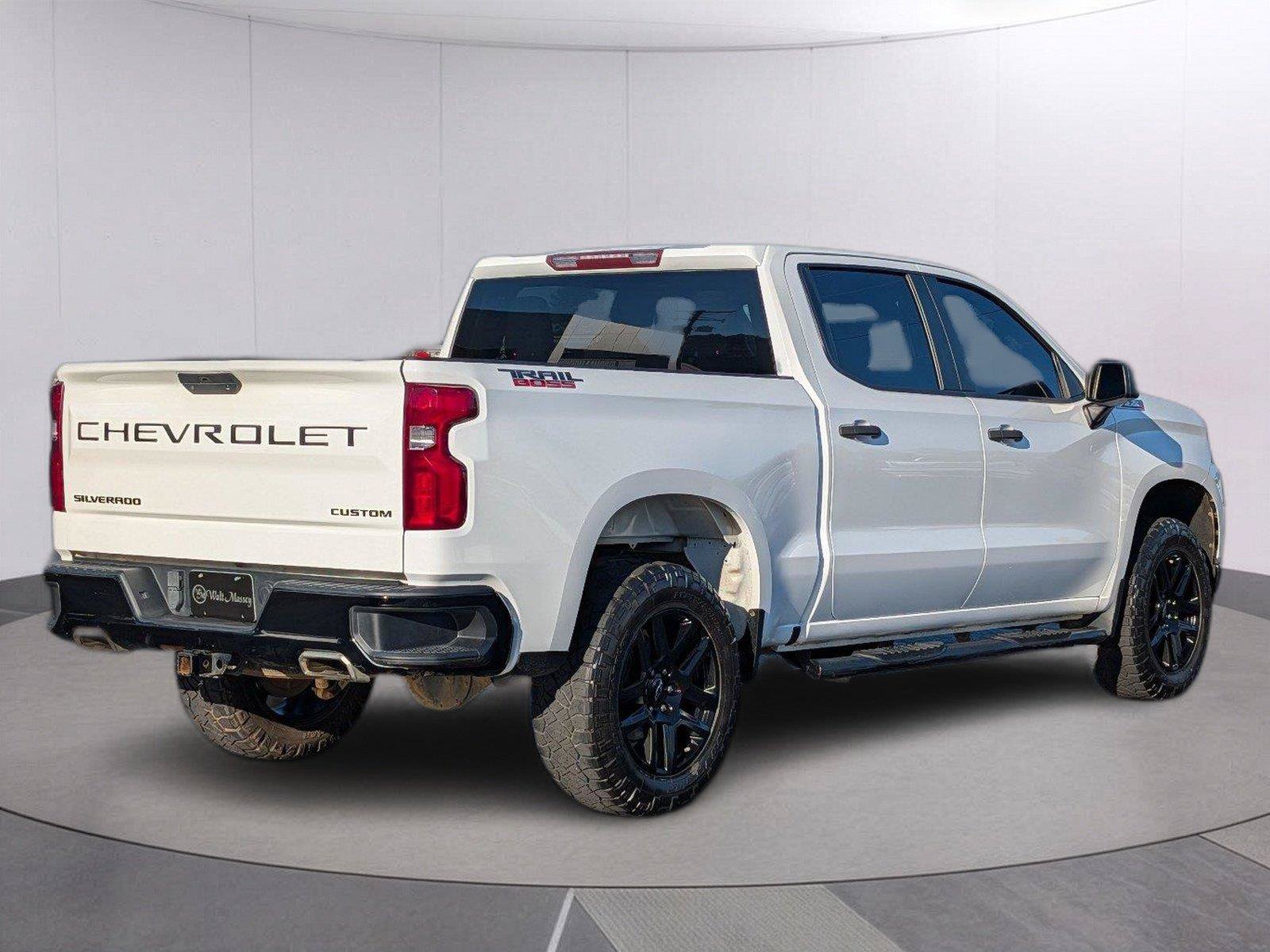 Used 2021 Chevrolet Silverado 1500 Custom Trail Boss w/ Safety Confidence Package AWD/4WD image 9