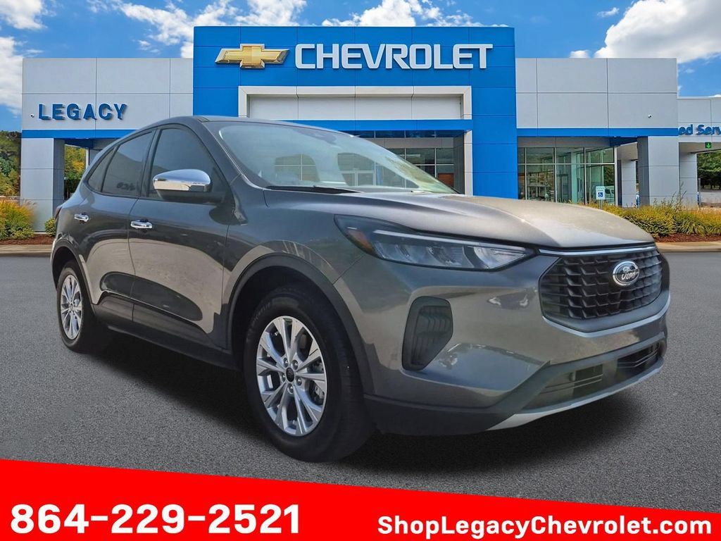 Used 2025 Ford Escape Active FWD image 1