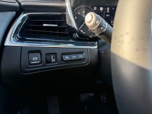 New 2026 Cadillac XT5 Premium Luxury w/ LPO, Floor Liner Package image 19