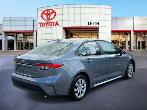 Used 2026 Toyota Corolla LE image 5