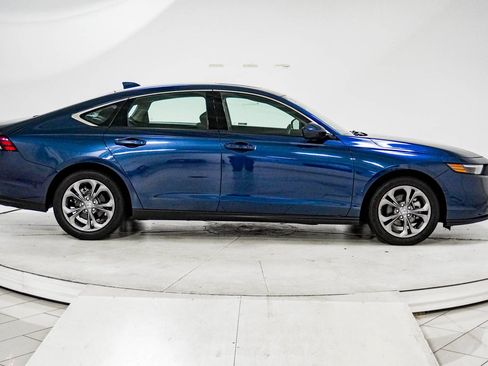 Used 2024 Honda Accord EX image 12