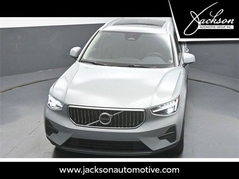 Certified 2025 Volvo XC40 B5 Core w/ Protection Package Premier image 44
