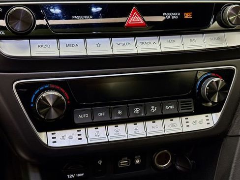 Used 2019 Hyundai Sonata Limited image 16